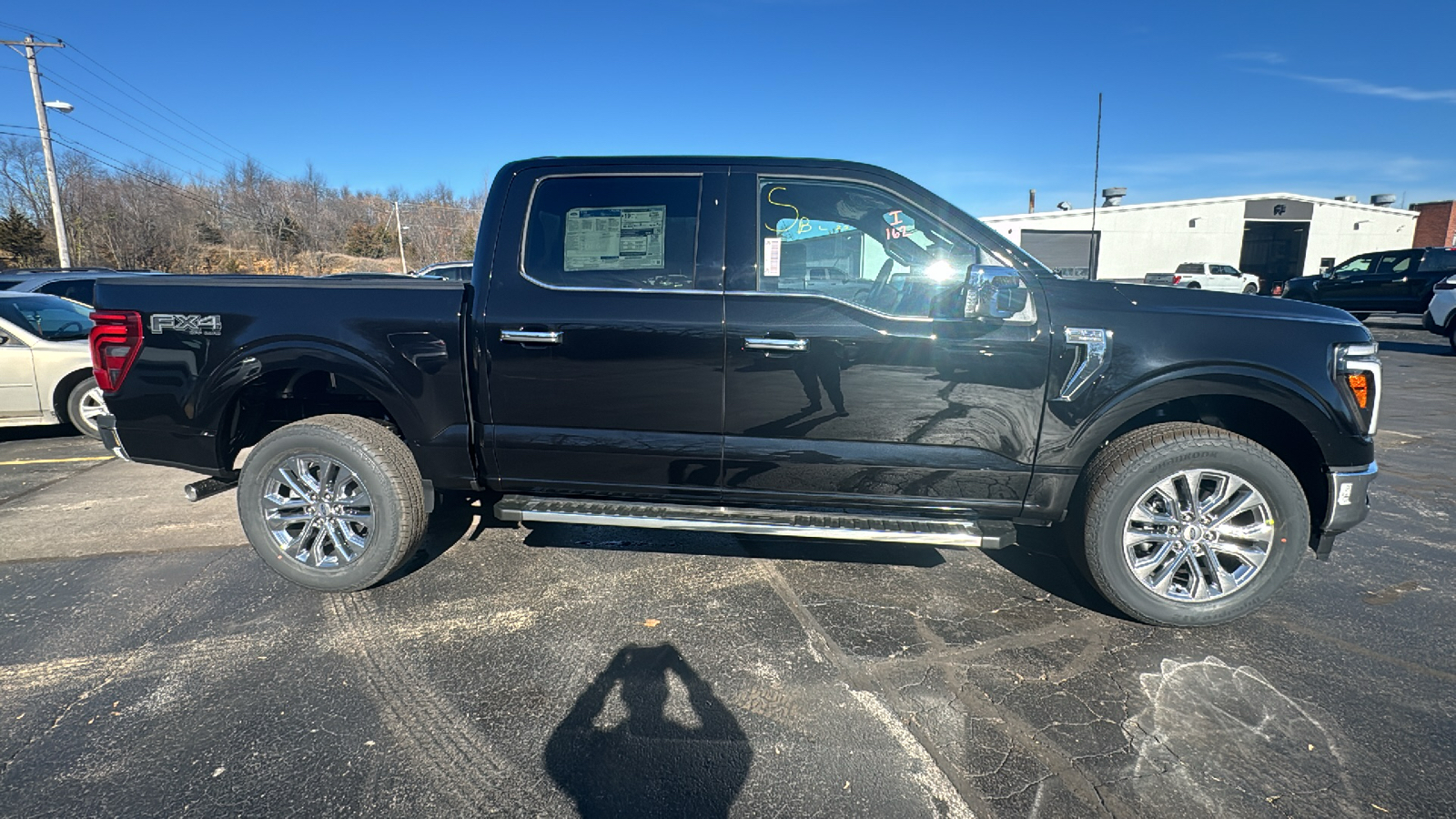 2024 Ford F-150 Lariat 2