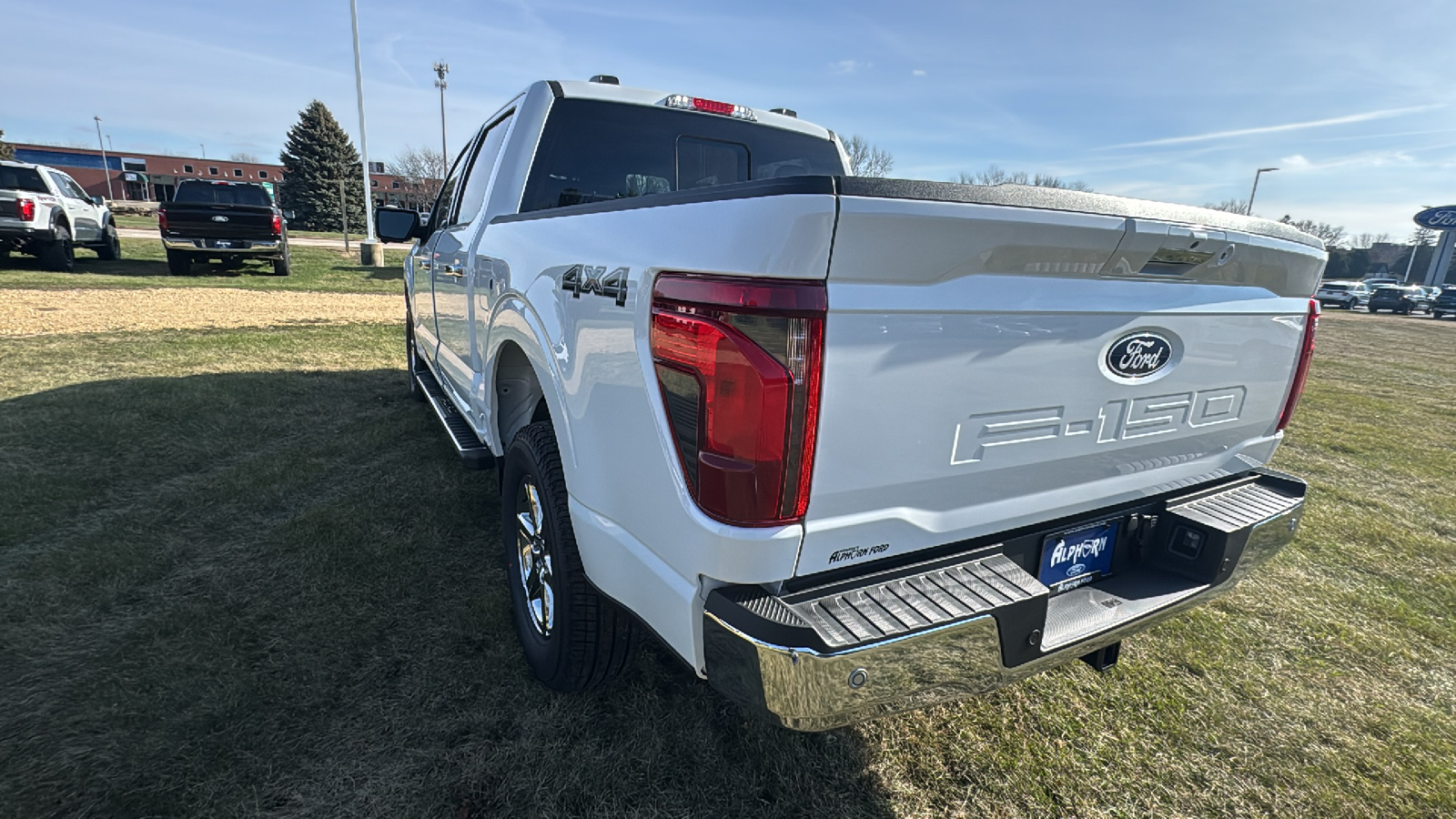 2024 Ford F-150 XLT 4