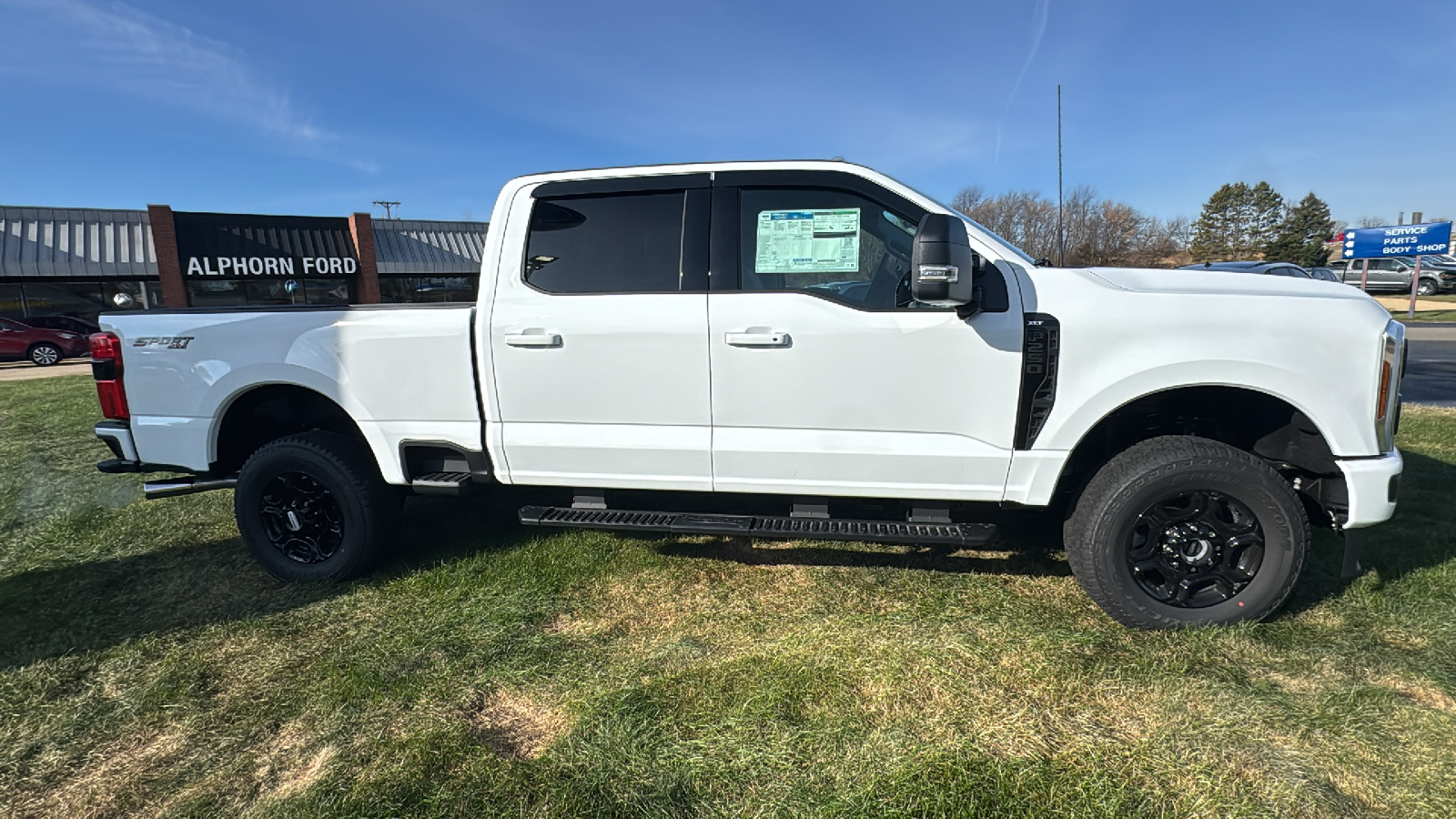 2024 Ford F-250SD XLT 2