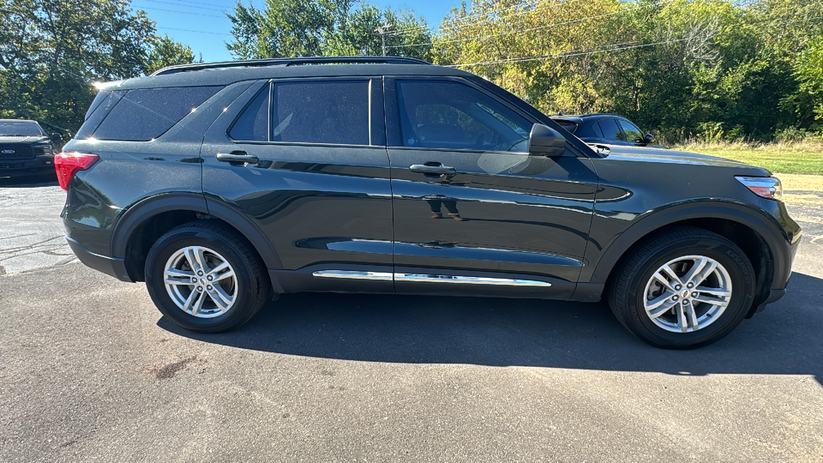 2023 Ford Explorer XLT 2