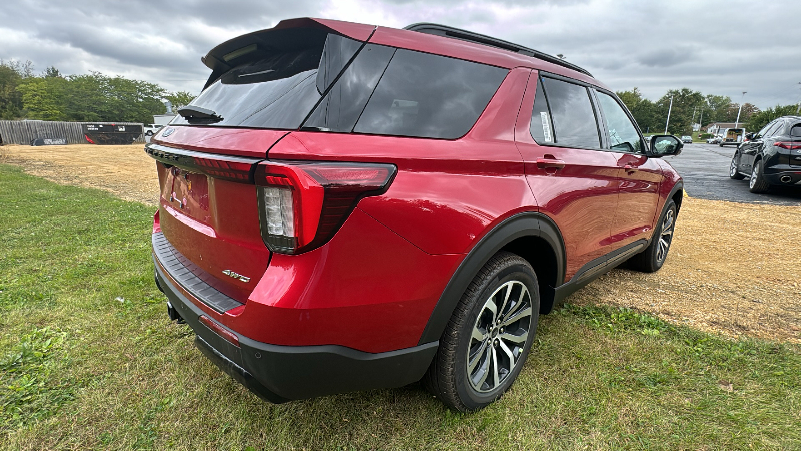 2025 Ford Explorer ST-Line 3