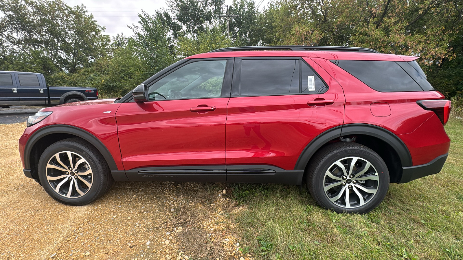 2025 Ford Explorer ST-Line 5