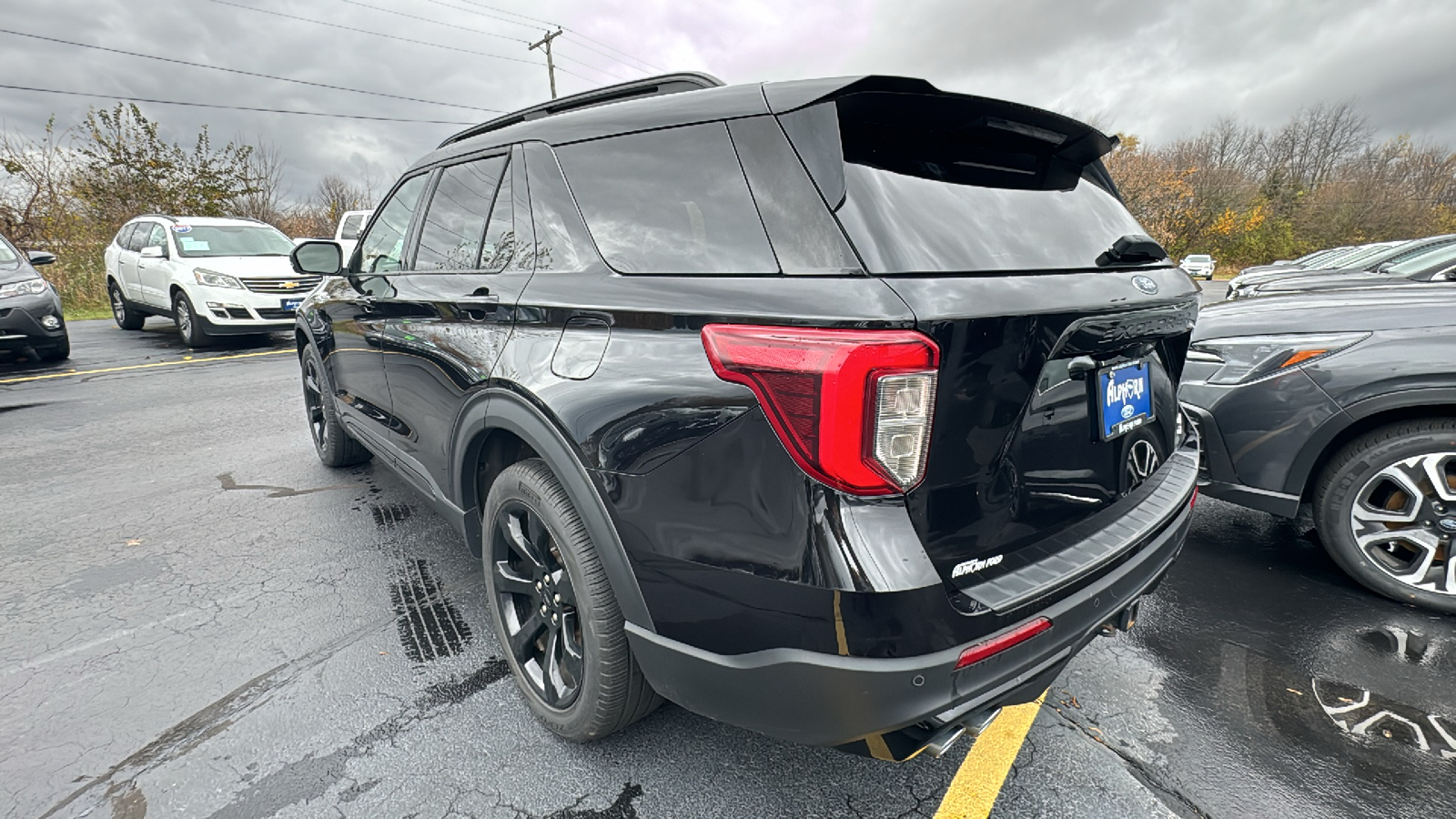 2022 Ford Explorer ST 4