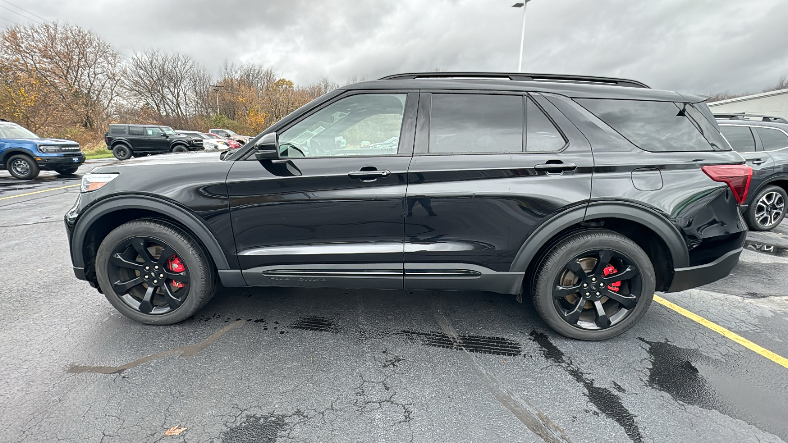 2022 Ford Explorer ST 5