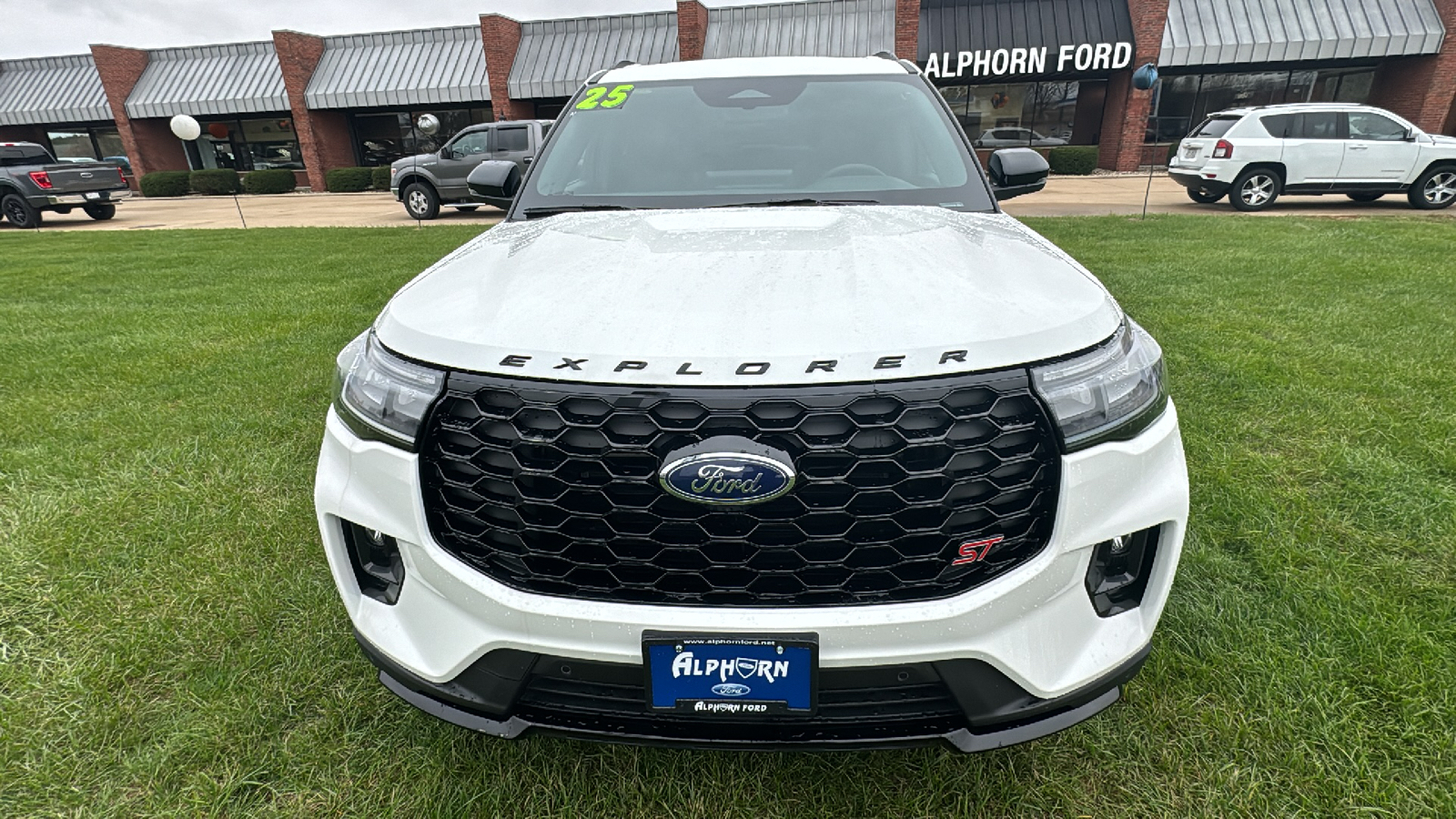 2025 Ford Explorer ST 6