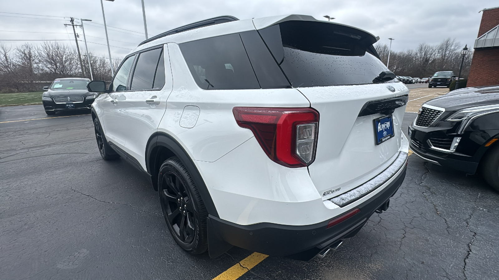 2021 Ford Explorer ST 4