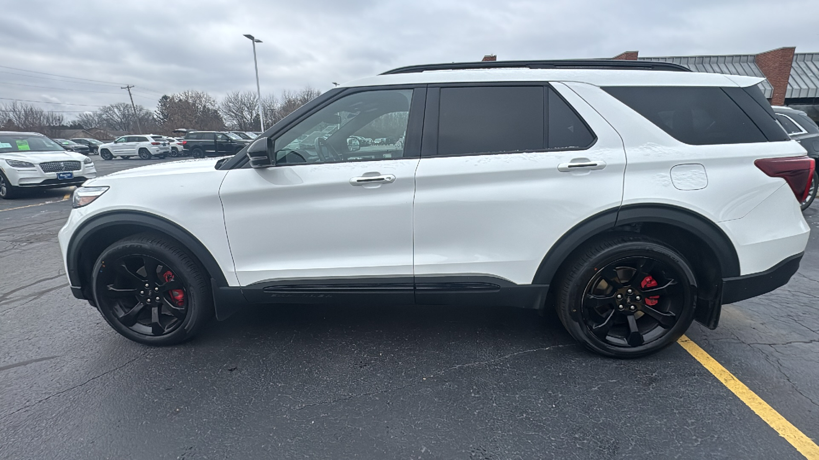 2021 Ford Explorer ST 5