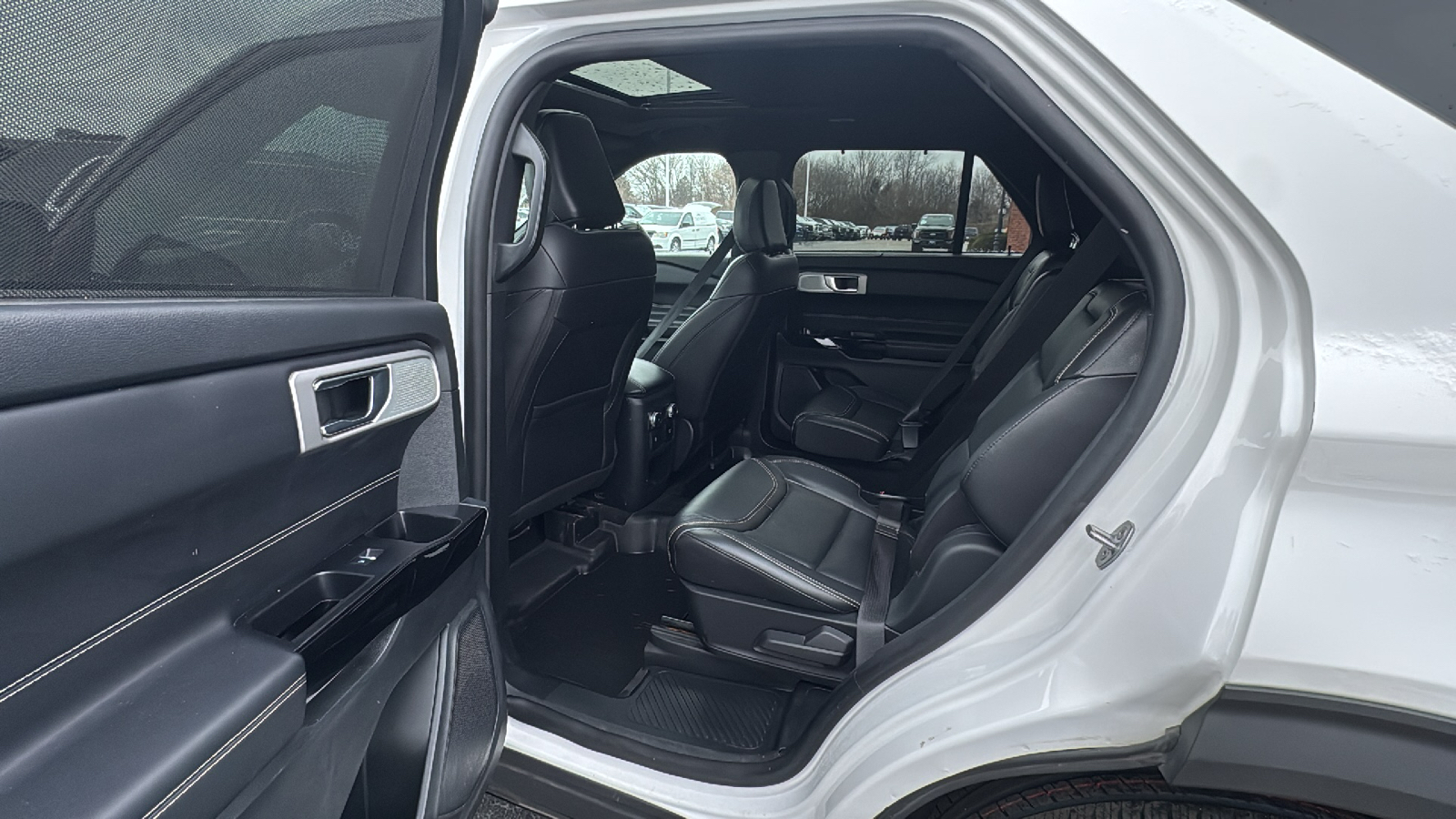 2021 Ford Explorer ST 26