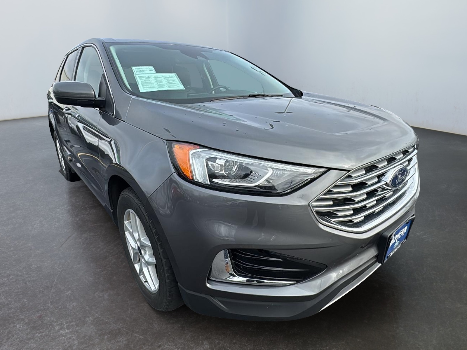 2022 Ford Edge SEL 1