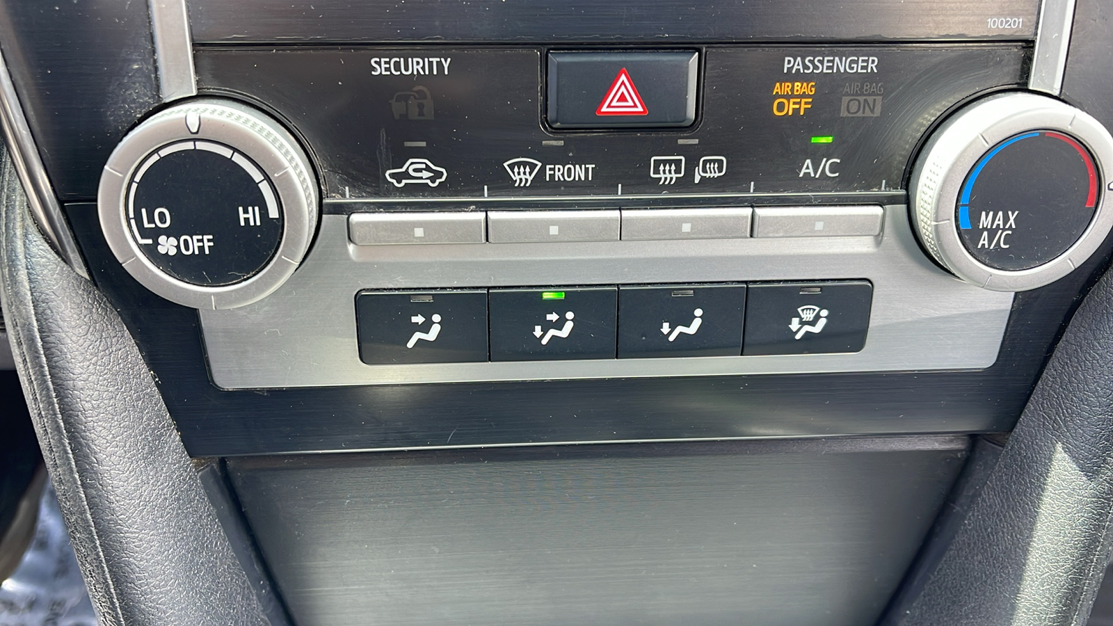 2014 Toyota Camry L 24