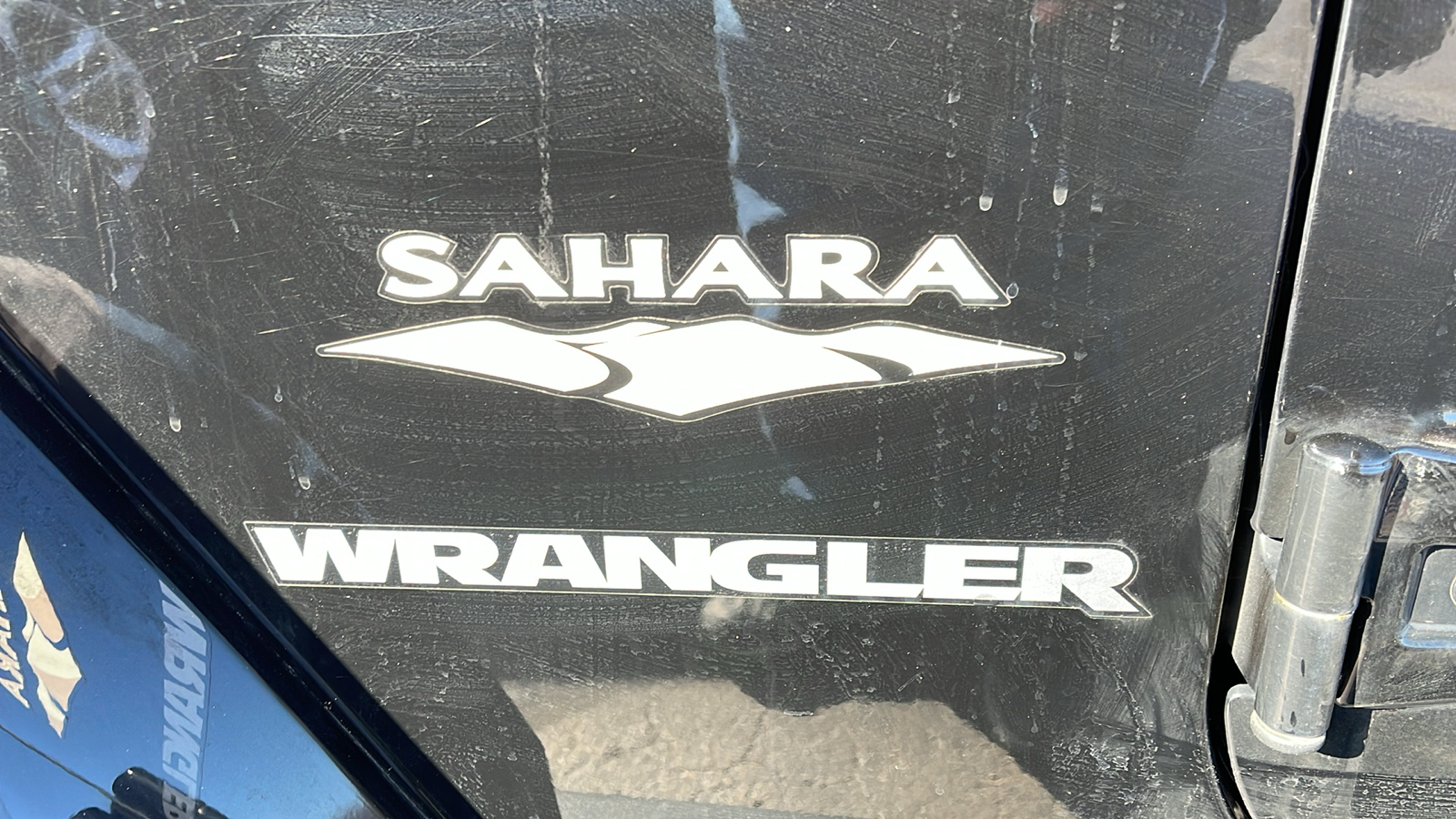 2015 Jeep Wrangler Sahara 30