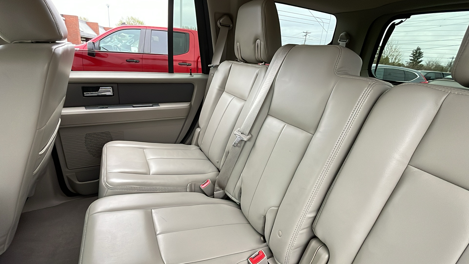 2012 Ford Expedition XLT 14