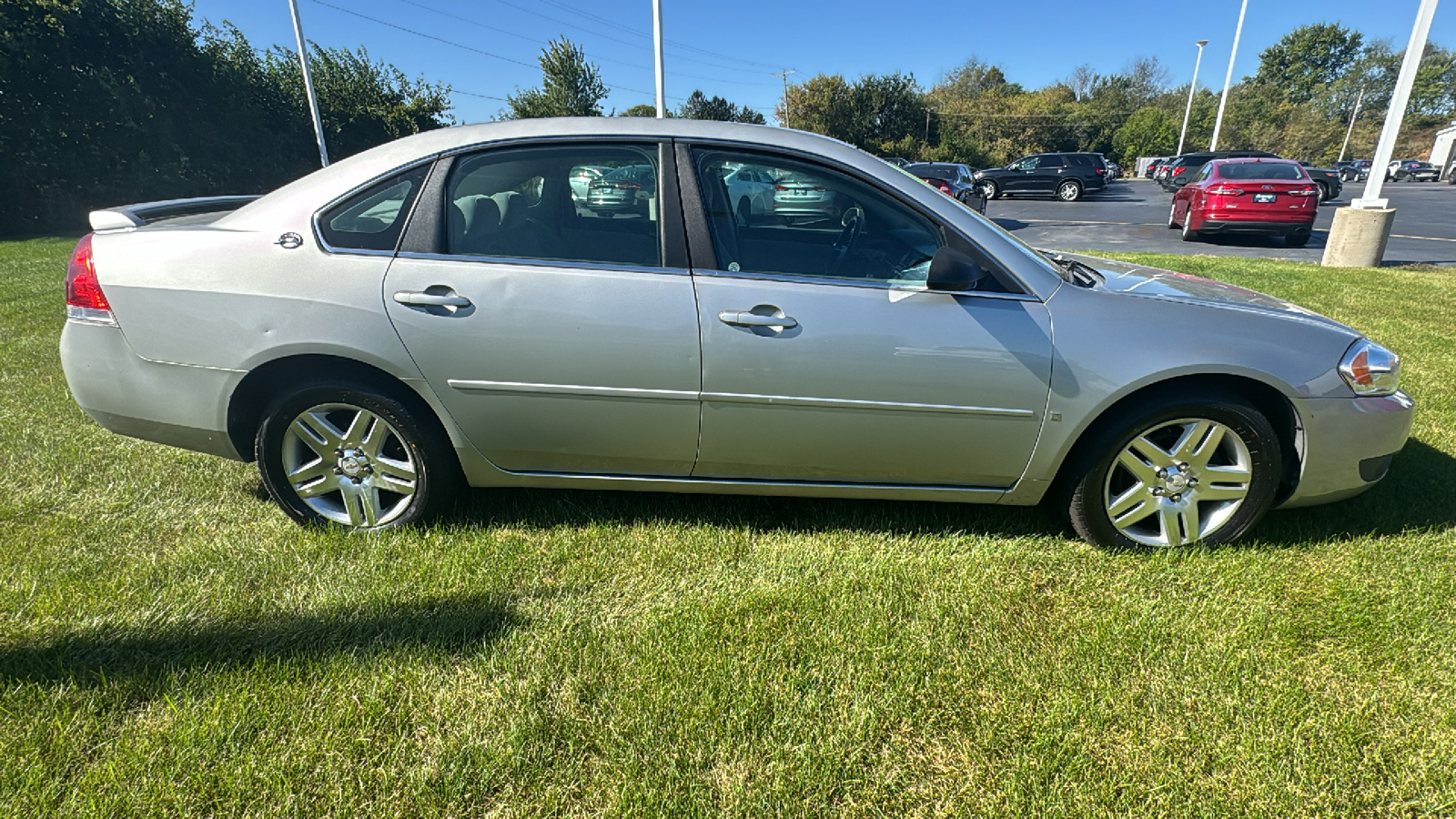 2008 Chevrolet Impala LT 2