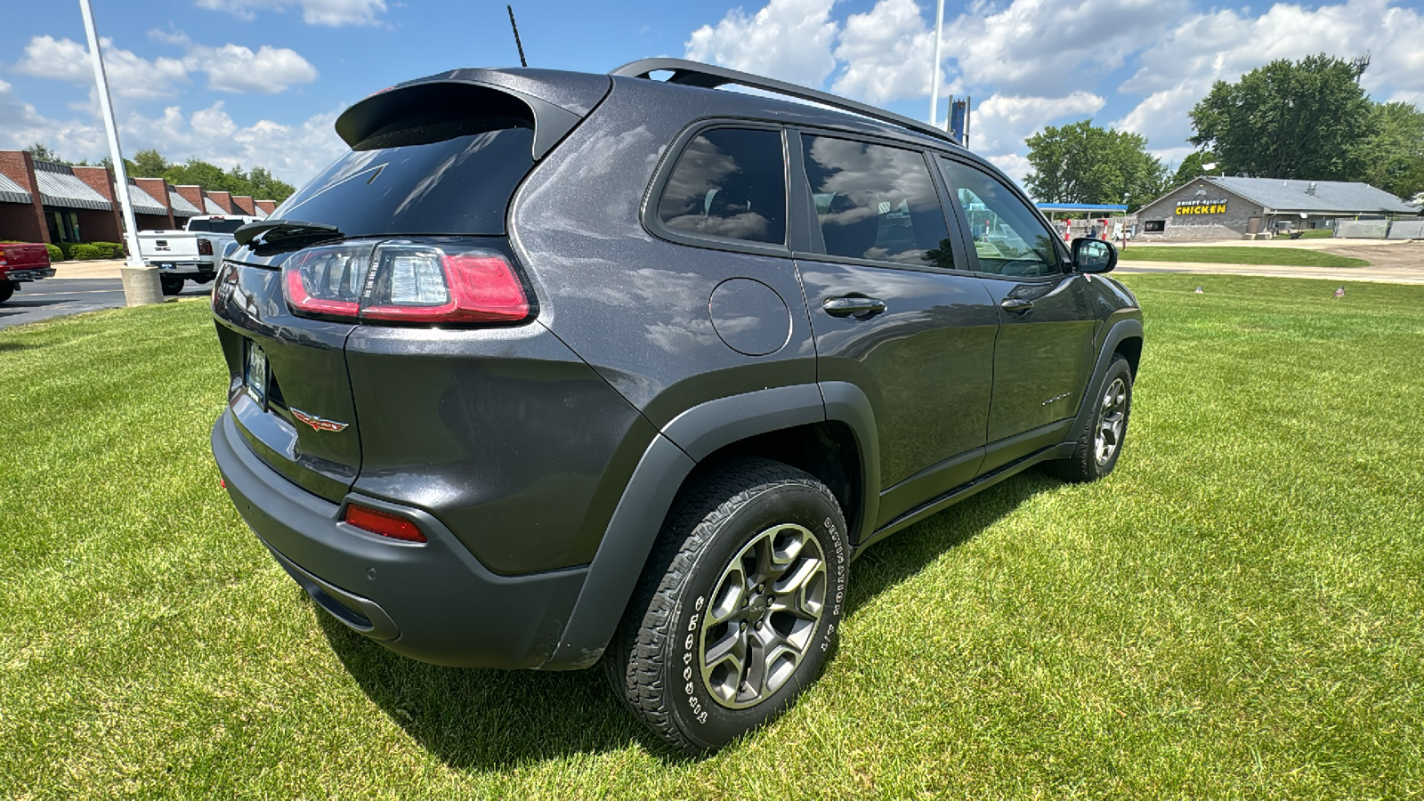 2020 Jeep Cherokee Trailhawk 3