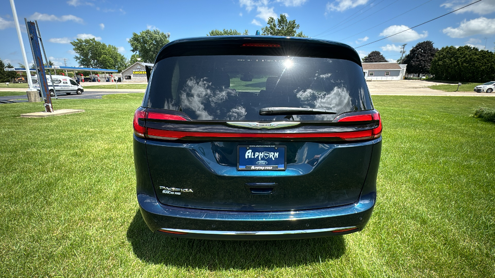 2022 Chrysler Pacifica Touring L 30