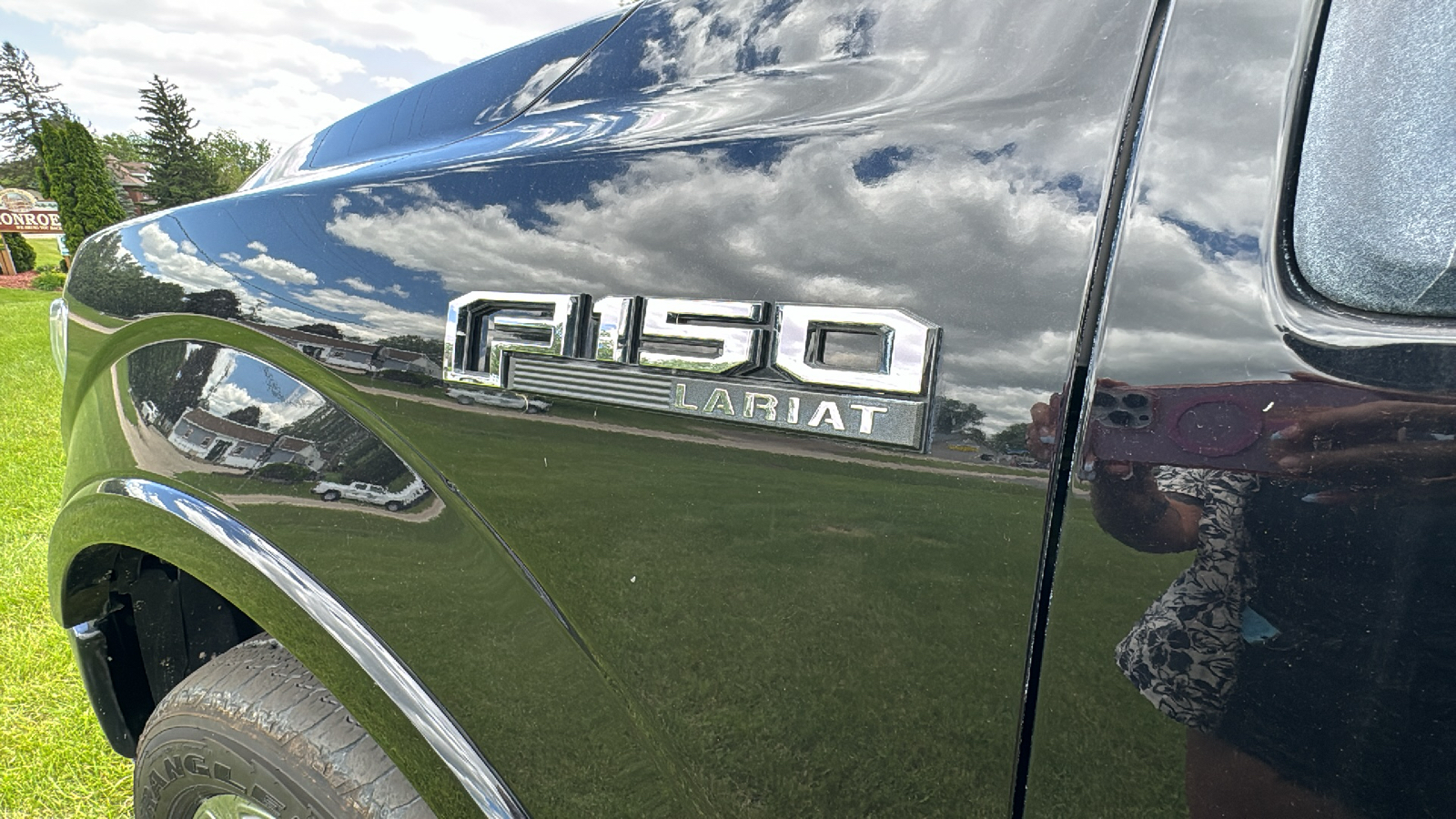 2019 Ford F-150 Lariat 38