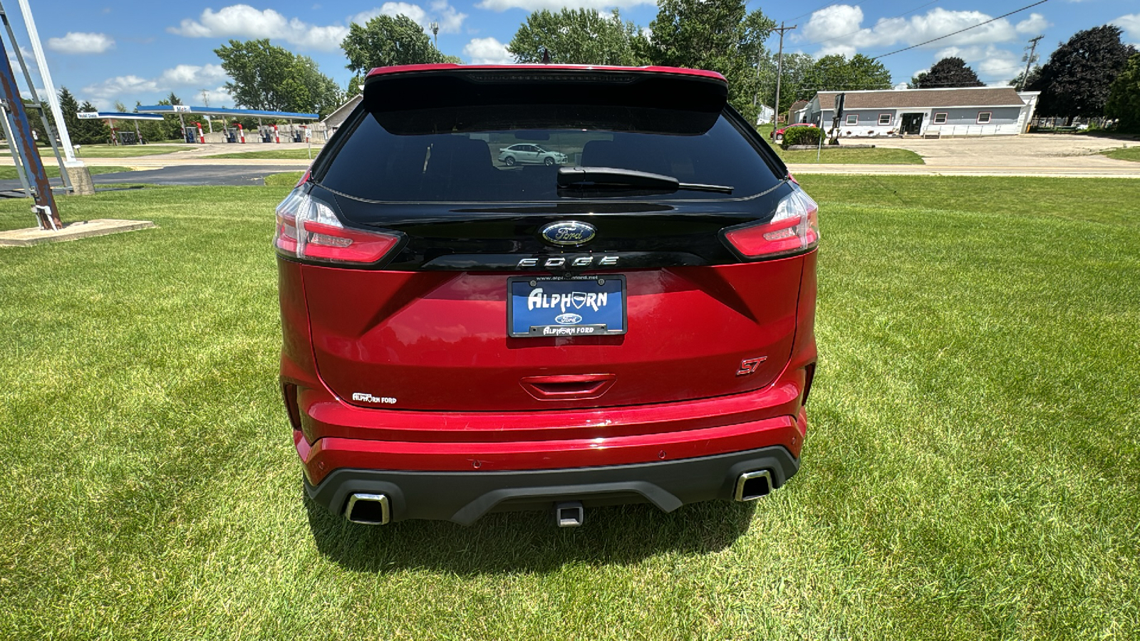 2021 Ford Edge ST 24