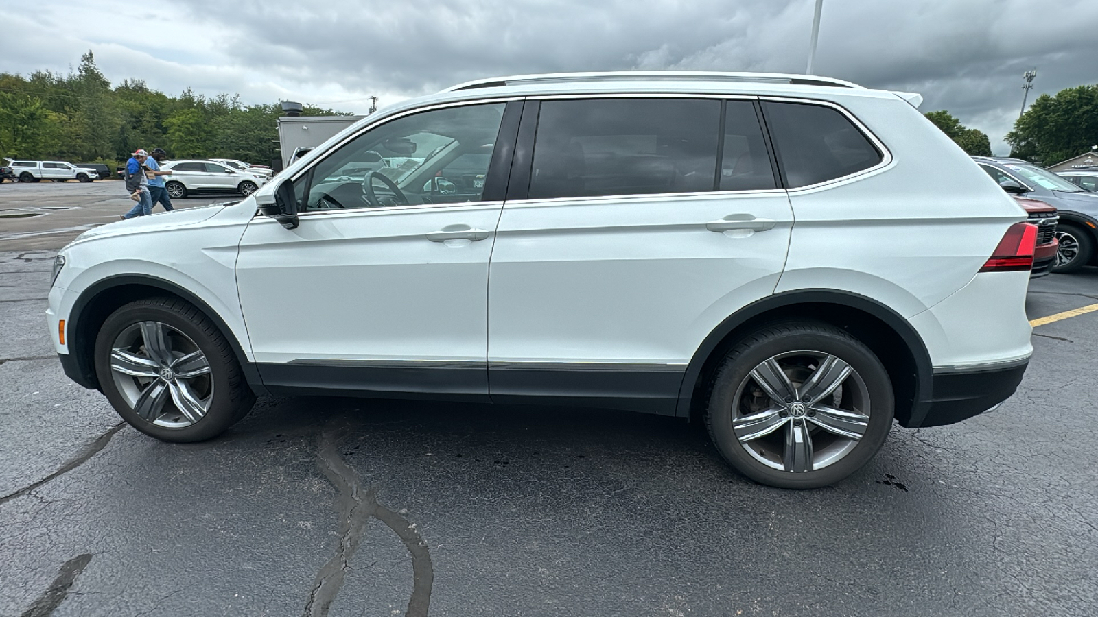 2020 Volkswagen Tiguan 2.0T SEL 5