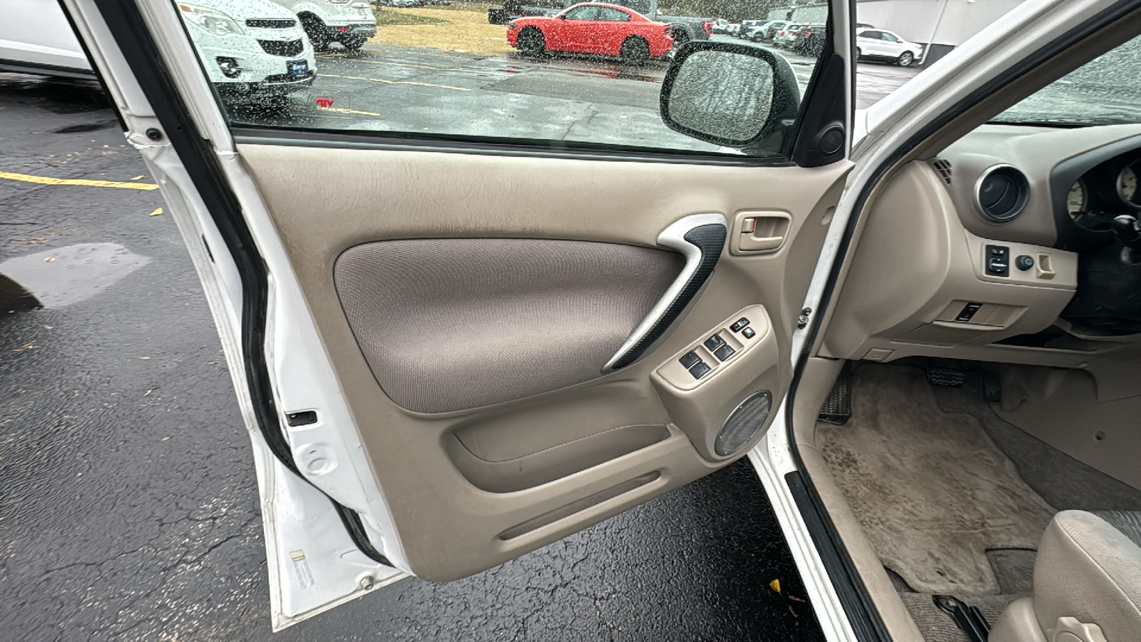 2003 Toyota RAV4 Base 8