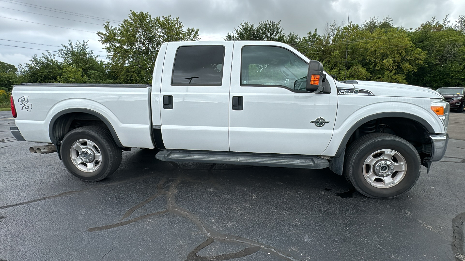 2015 Ford F-250SD XLT 2