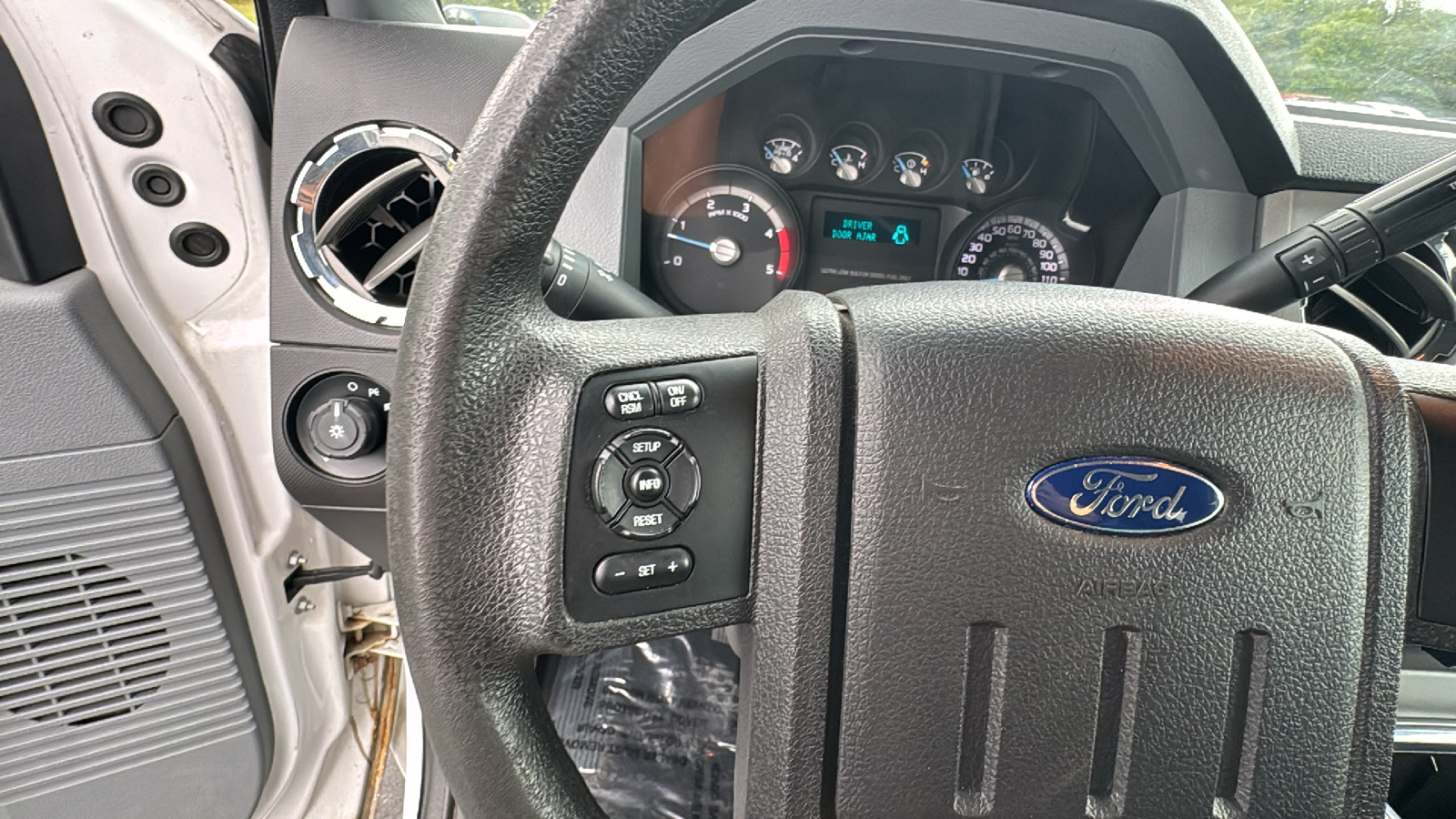 2015 Ford F-250SD XLT 14