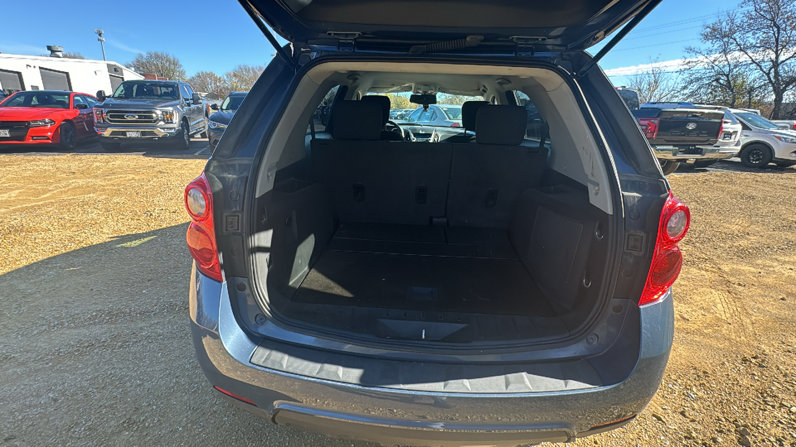 2011 Chevrolet Equinox LT 24