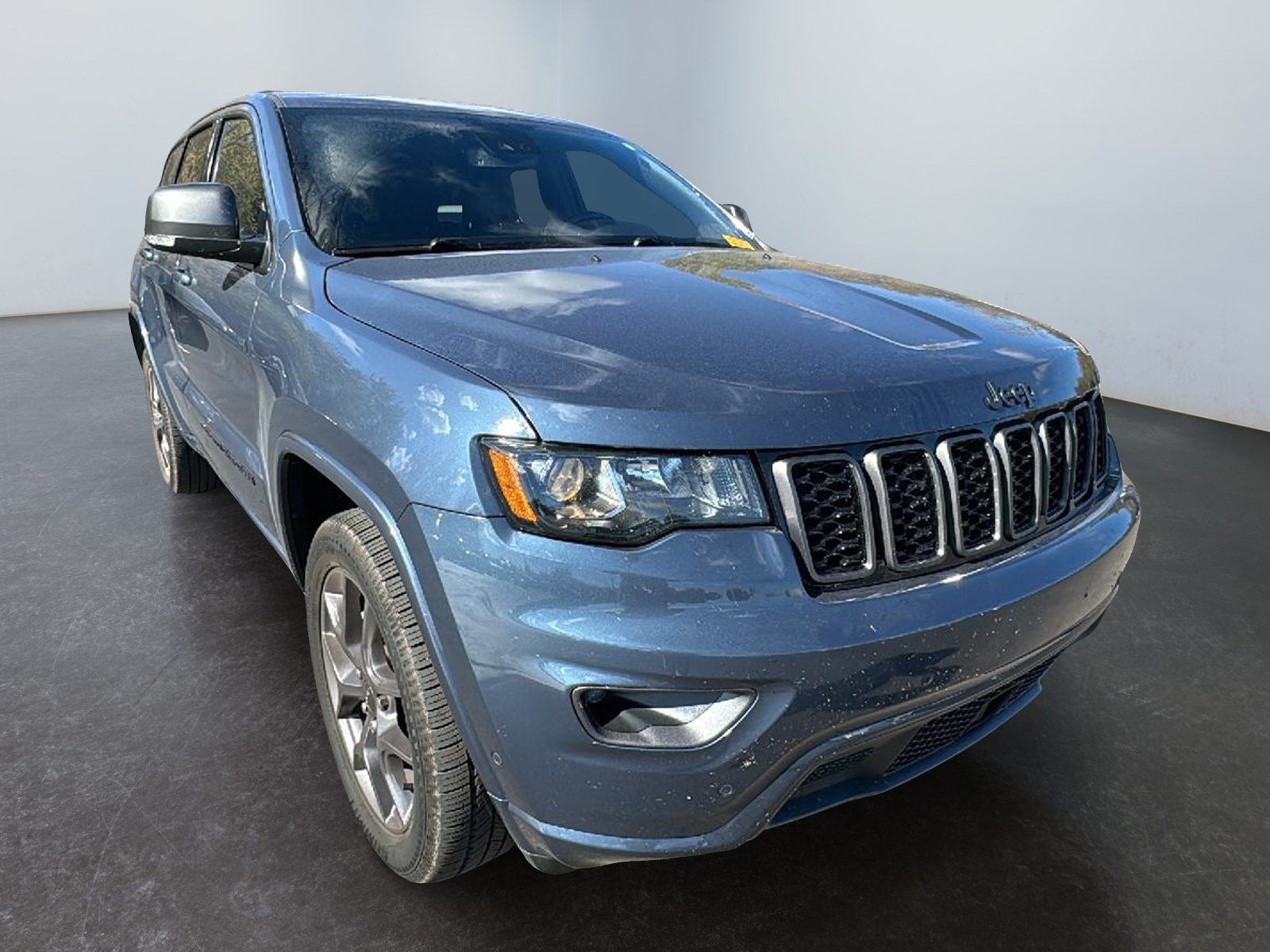 2021 Jeep Grand Cherokee 80th Anniversary Edition 1