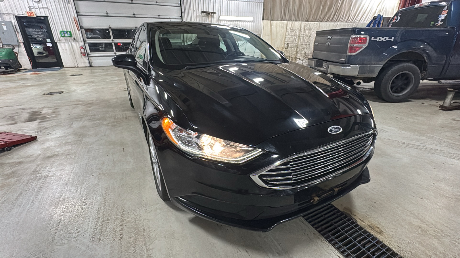 2017 Ford Fusion Hybrid SE 1