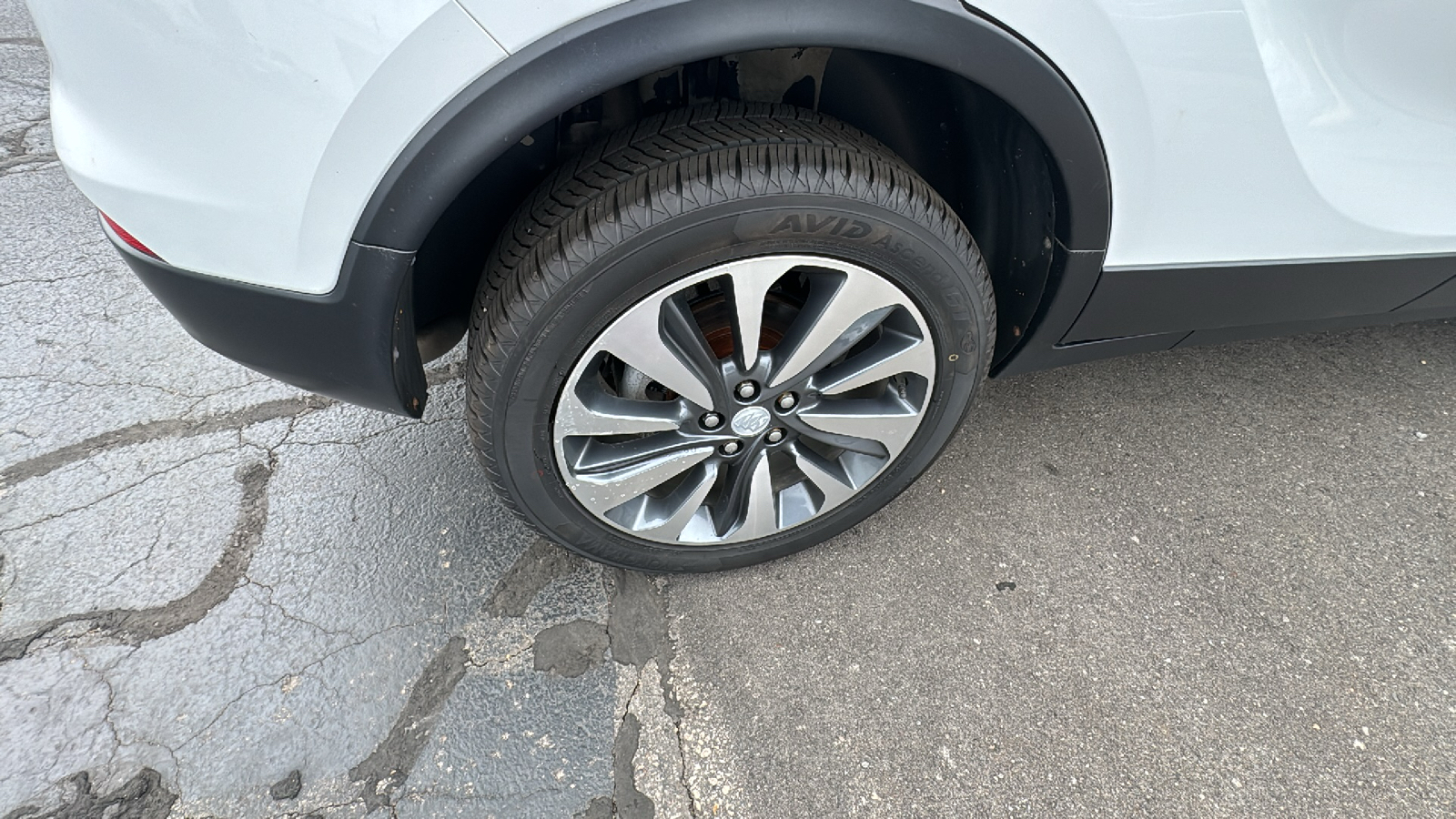 2019 Buick Encore Essence 27