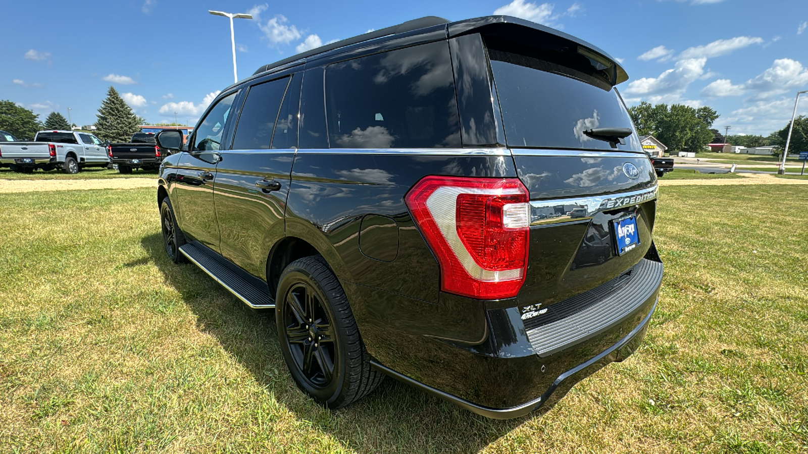 2021 Ford Expedition XLT 4