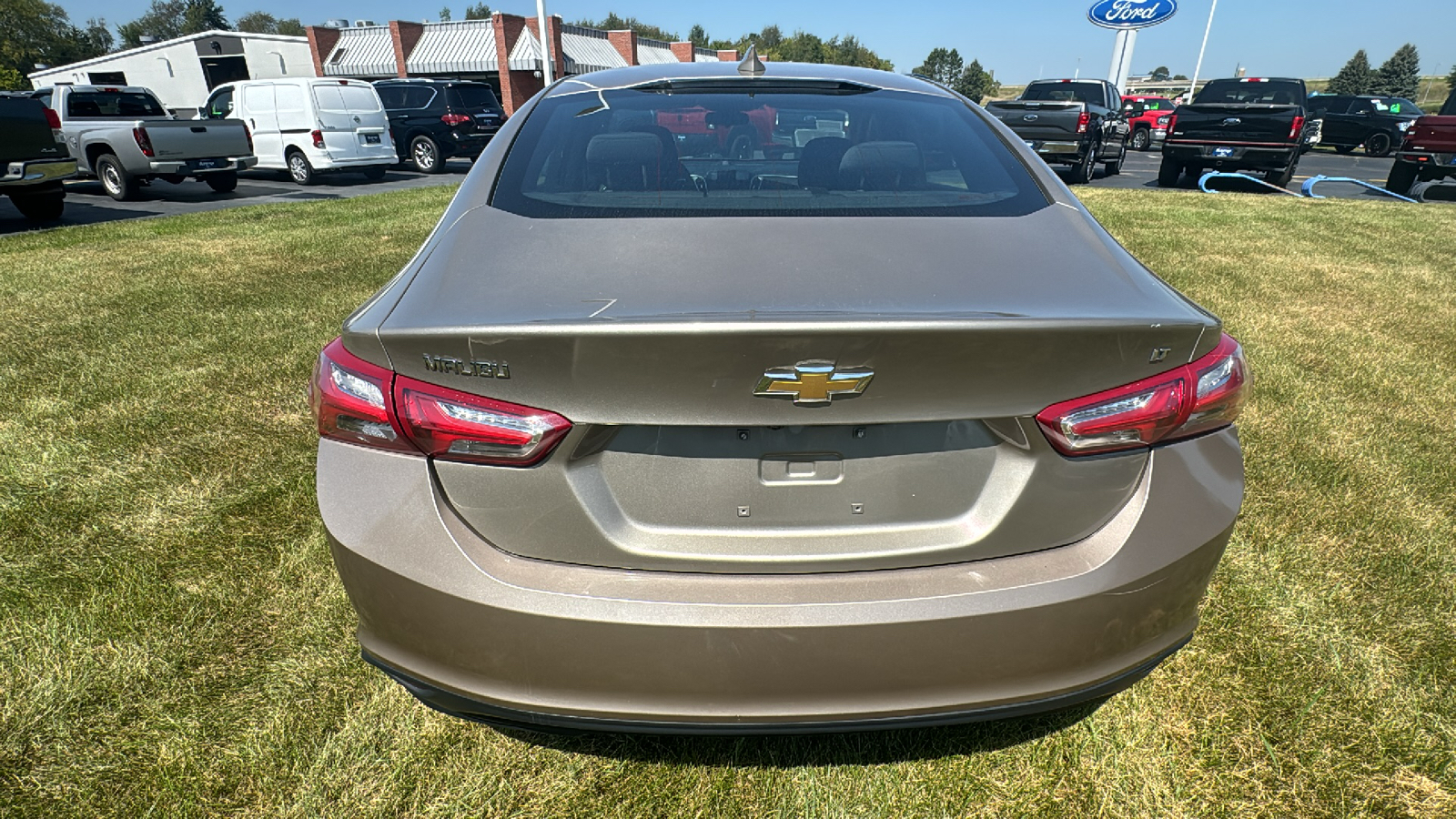 2022 Chevrolet Malibu LT 24