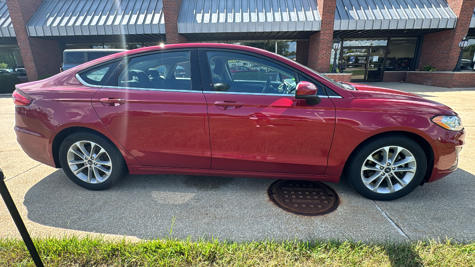 2020 Ford Fusion SE 2