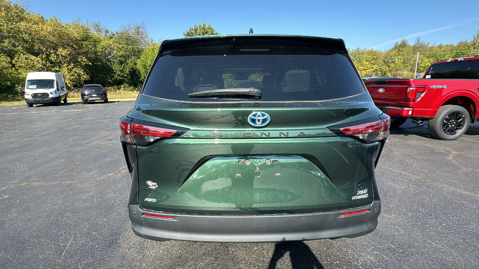 2021 Toyota Sienna XLE 28