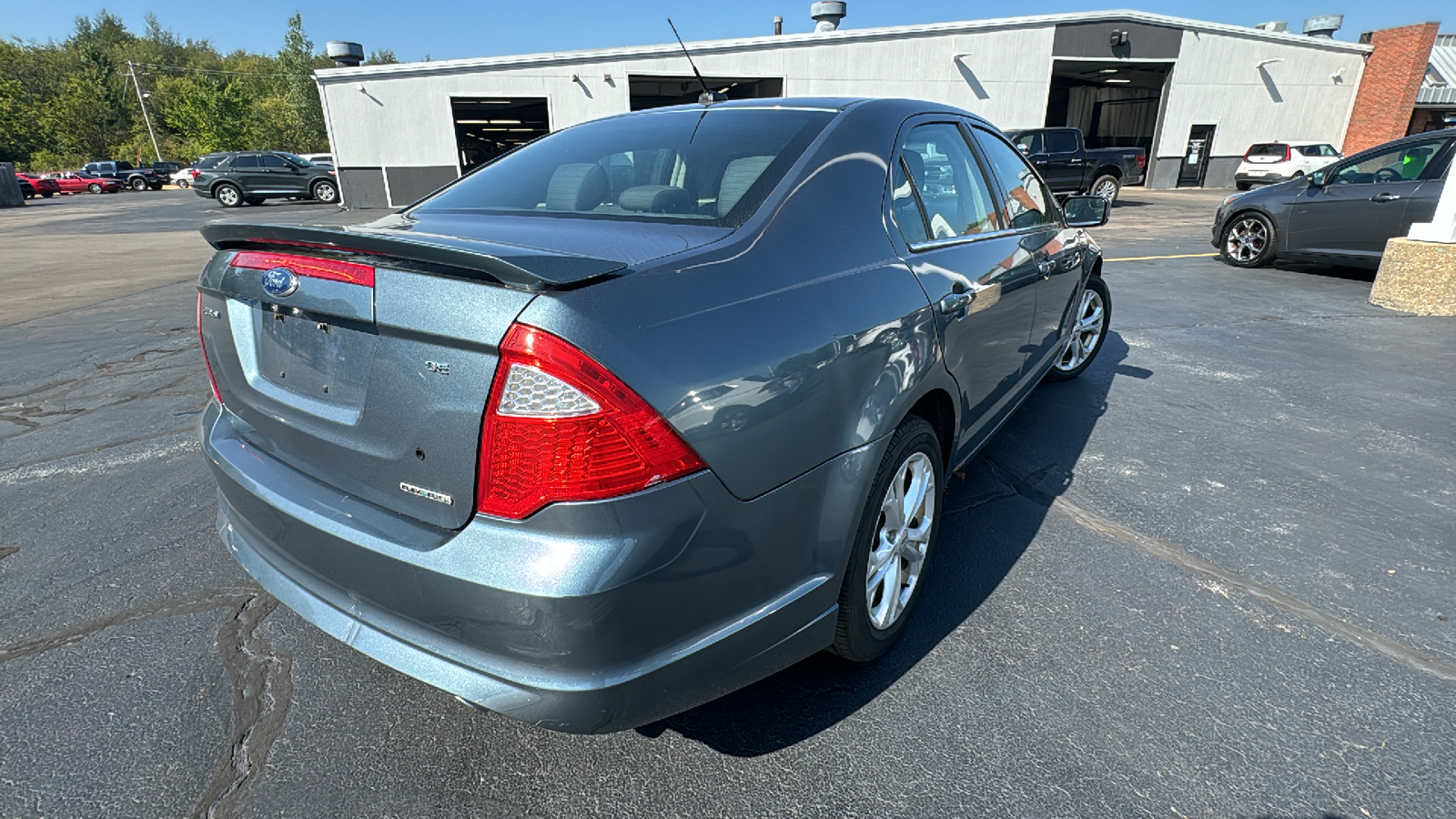 2012 Ford Fusion SE 3