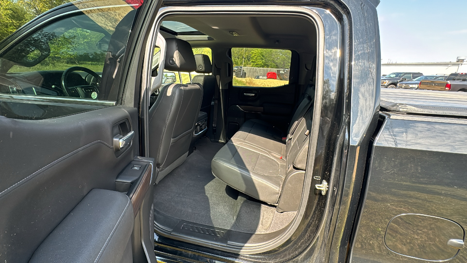 2019 GMC Sierra 1500 SLT 23