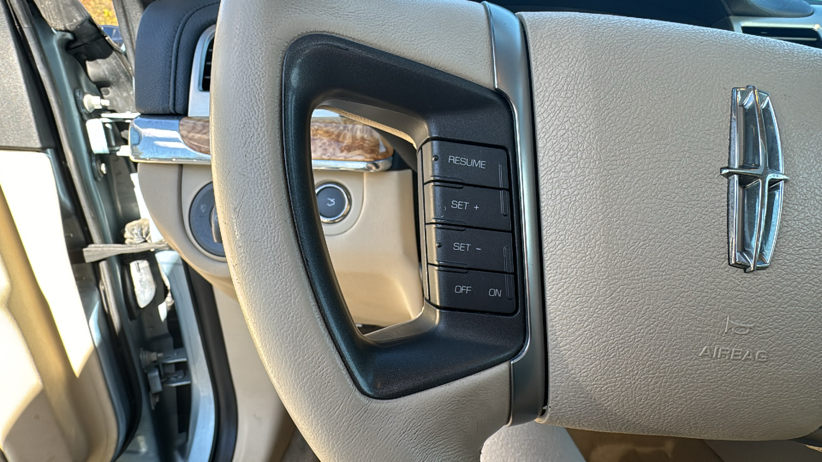 2009 Lincoln MKS Base 12