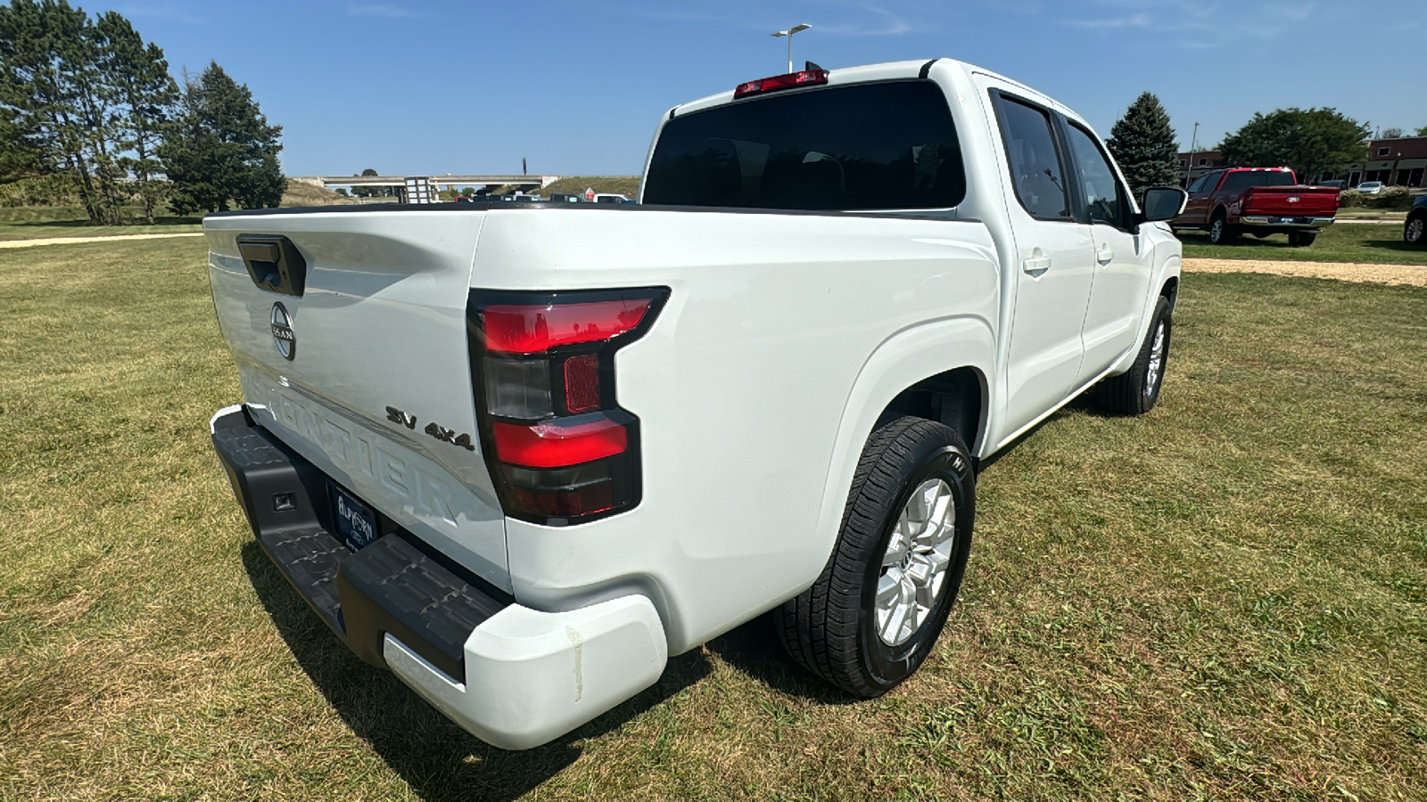 2023 Nissan Frontier SV 3