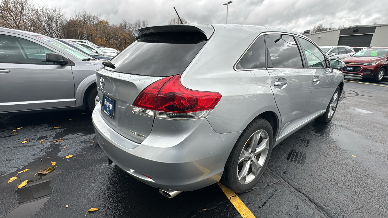 2015 Toyota Venza XLE 3