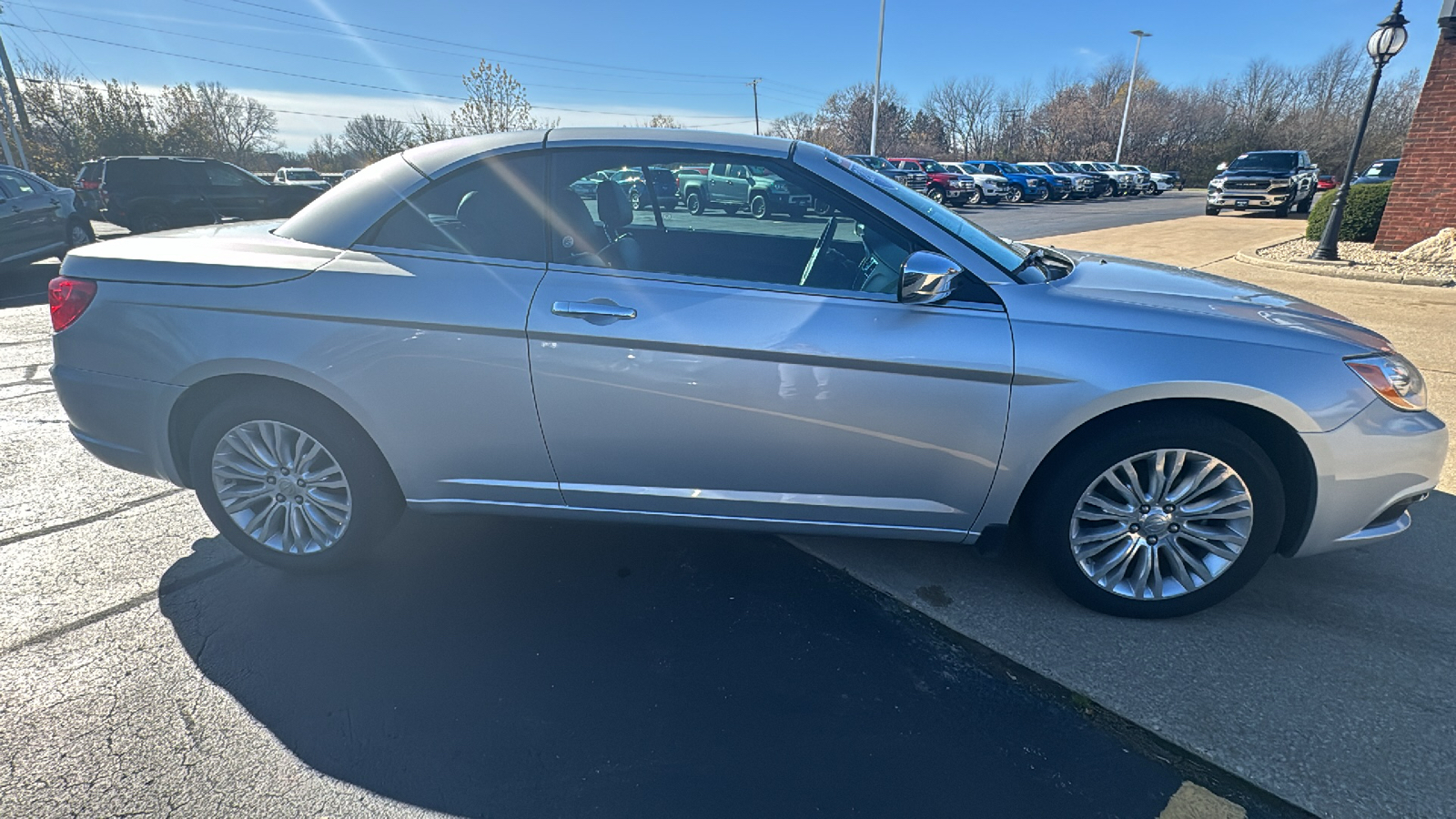 2011 Chrysler 200 Limited 2