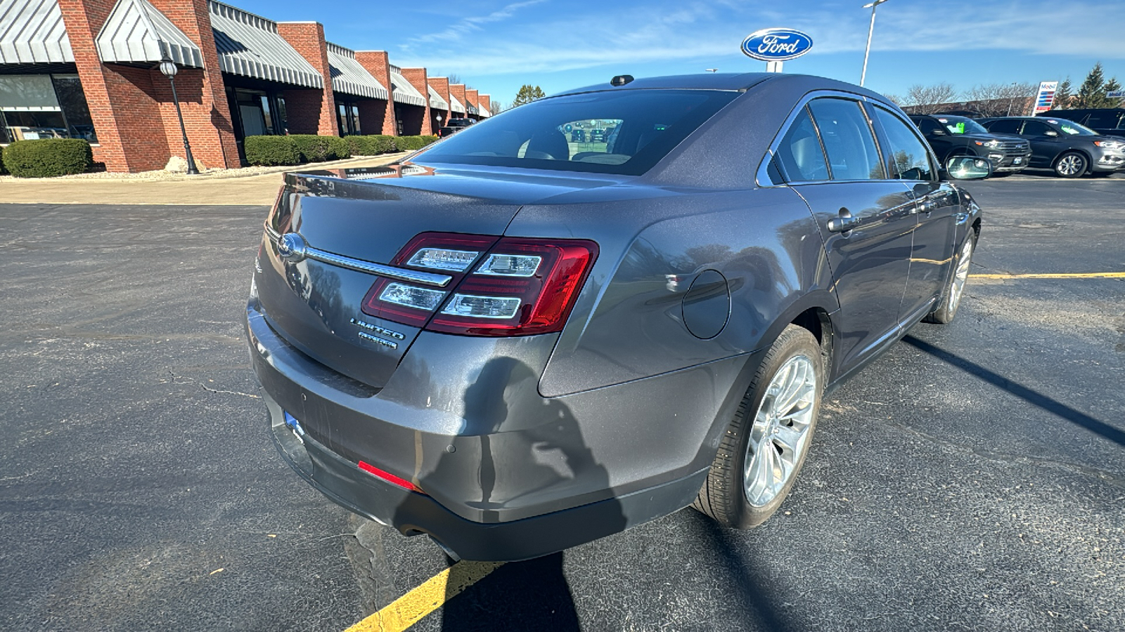 2013 Ford Taurus Limited 3