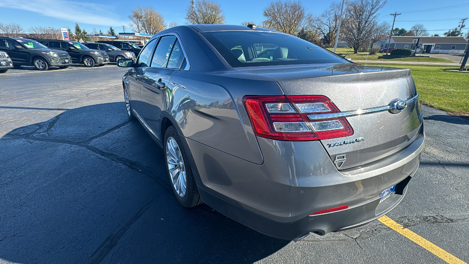 2013 Ford Taurus Limited 4