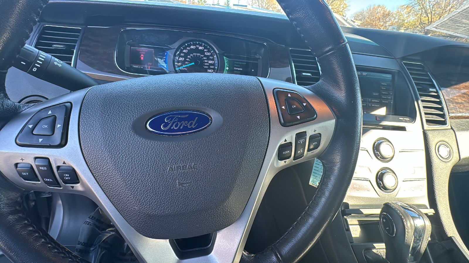 2013 Ford Taurus Limited 13