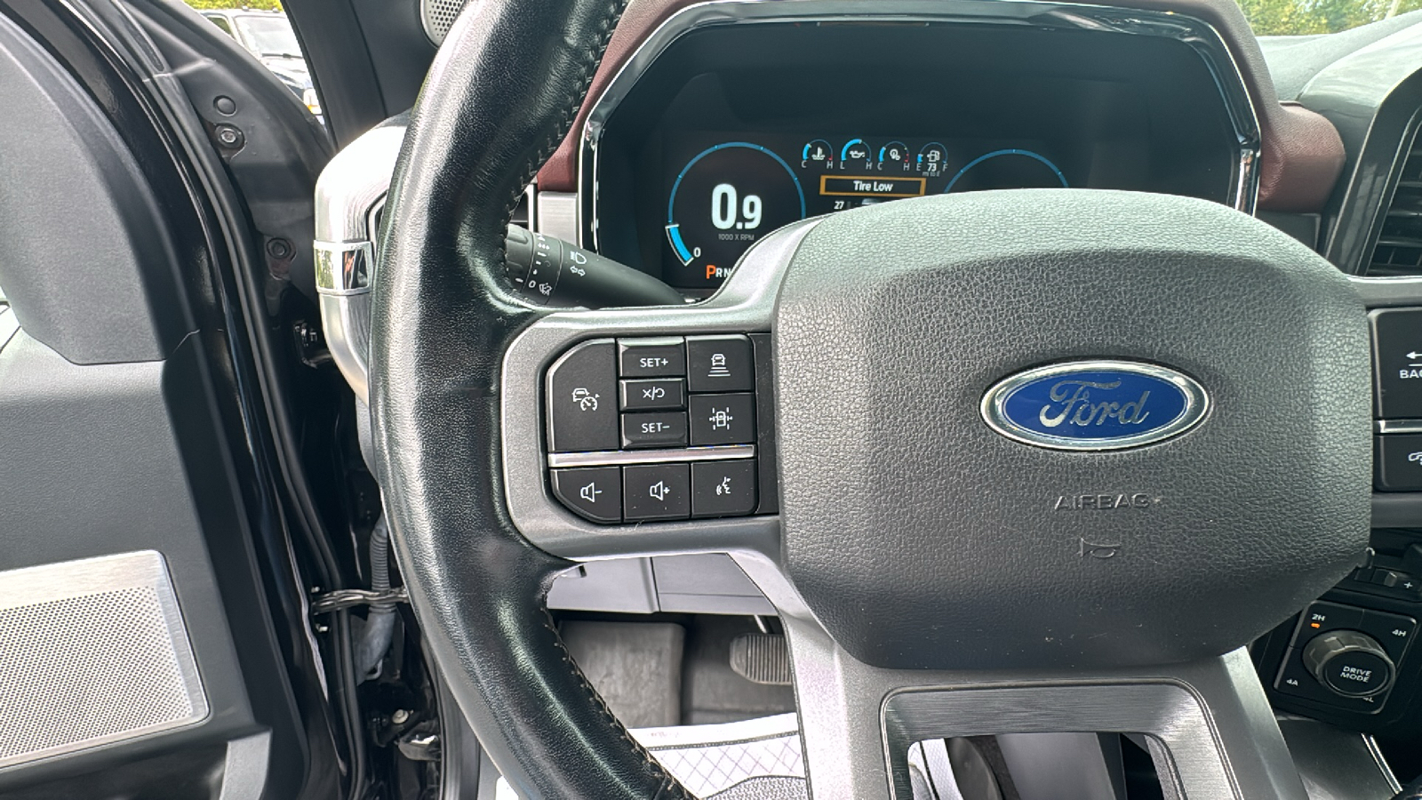 2021 Ford F-150 Lariat 13