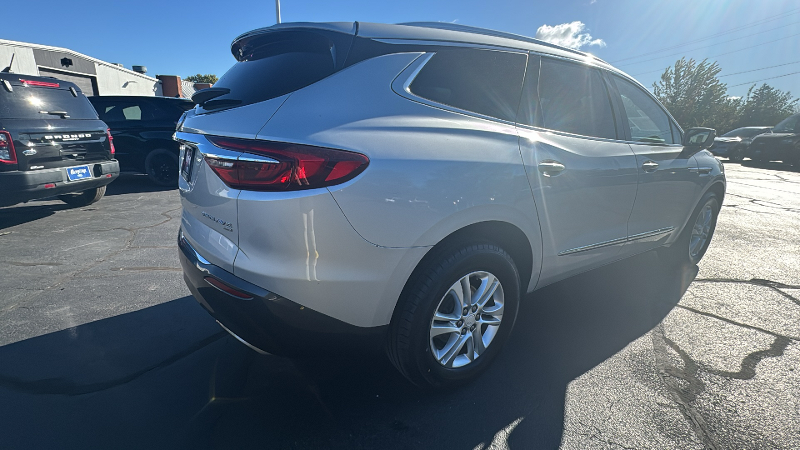 2019 Buick Enclave Essence 3