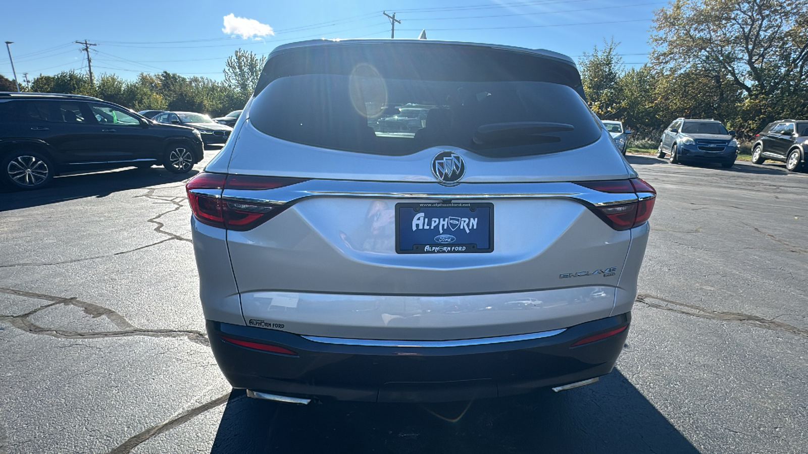 2019 Buick Enclave Essence 25