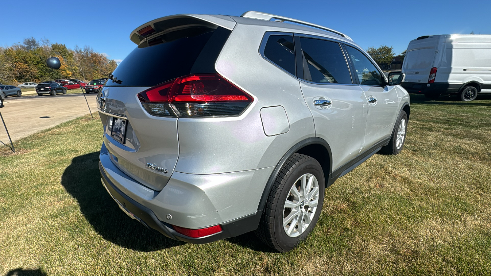 2019 Nissan Rogue SV 3