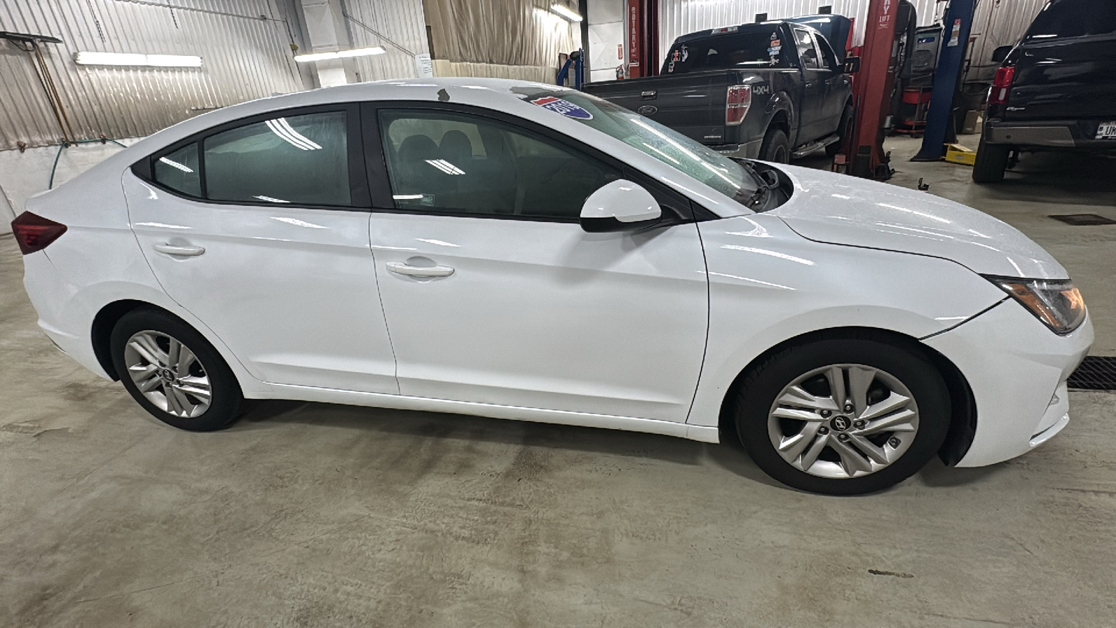 2019 Hyundai Elantra SEL 2