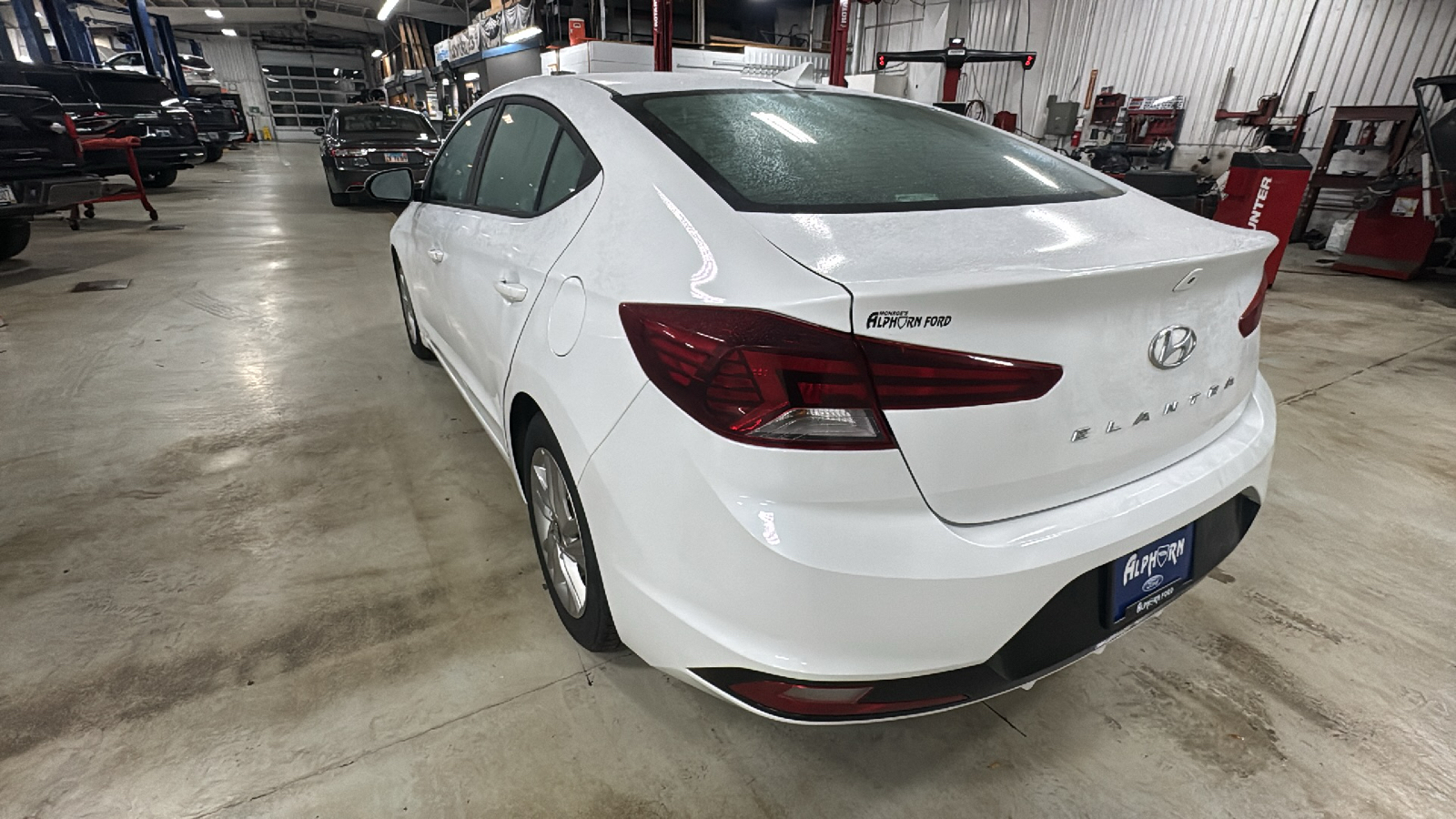 2019 Hyundai Elantra SEL 4