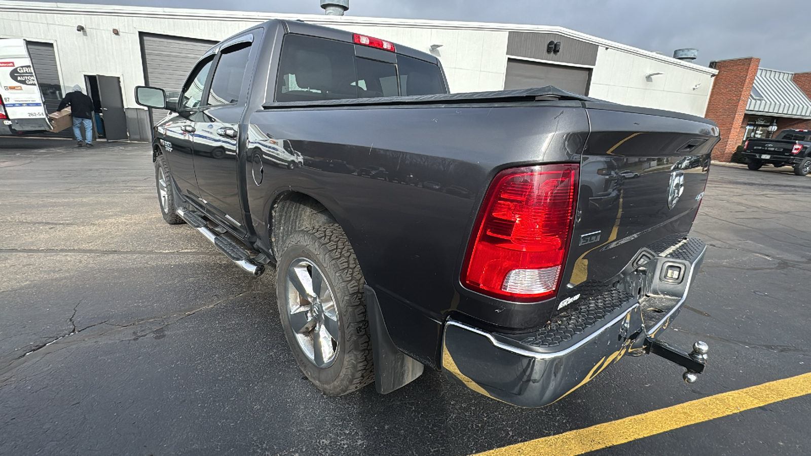 2017 Ram 1500 SLT 4