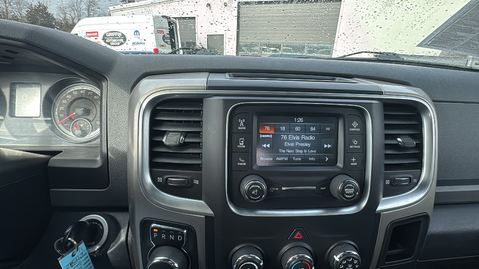 2017 Ram 1500 SLT 16